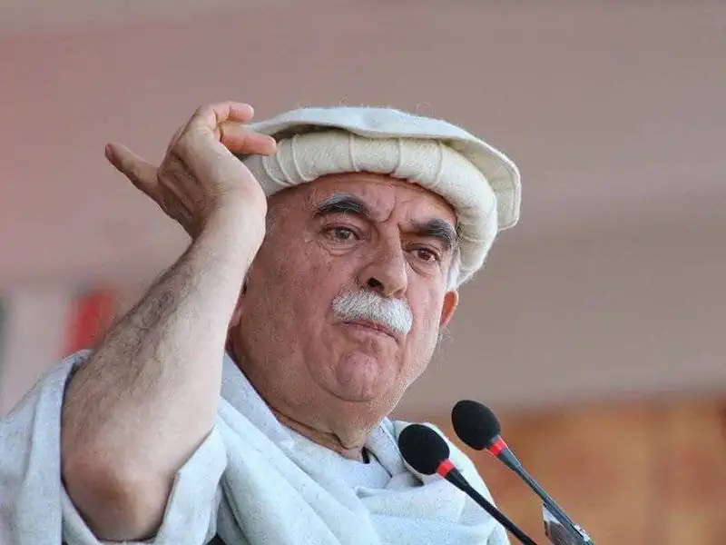 Achakzai urges PTI to postpone its planned civil disobedience movement