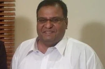 Former PTI media coordinator publicly apologizes to Nawaz Sharif for slandering campaign