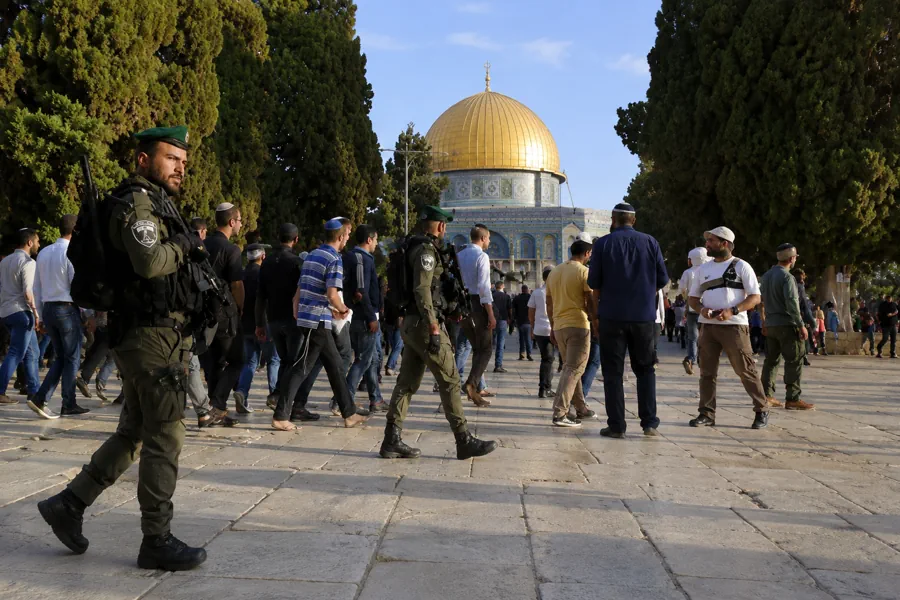 Pakistan, Seven Muslim Nations Condemn Israeli Settler Incursions Into Al-Aqsa Mosque