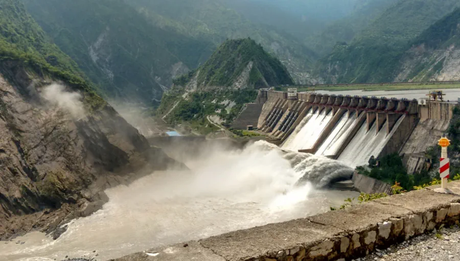 India Opens All Gates of Salal Dam, Flood Alert Issued for Chenab River