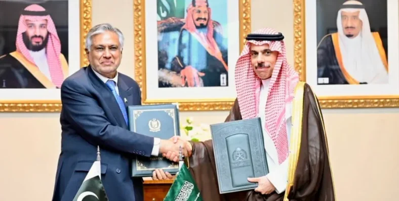 Pakistan, Saudi Arabia Sign Visa-Free Travel Agreement for Diplomatic and Official Passport Holders