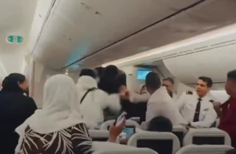 Passengers Fight on Biman Bangladesh Airlines Flight in Circulating Video