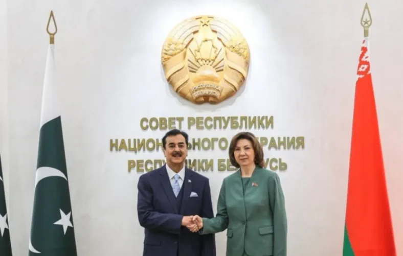 Gilani Calls for Stronger Pakistan-Belarus Ties, Signs Parliamentary MoU