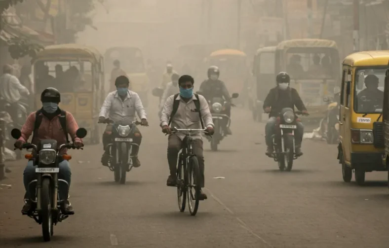 Air Pollution Worsens in Punjab as Lahore, Faisalabad Report Rise in Respiratory Illnesses