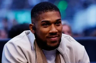 Fury vs Joshua tickets sell out within an hour as over 500,000 fans join queue